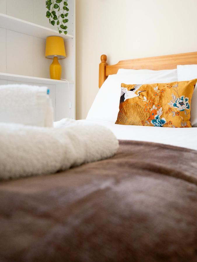 4 Bed Rooms 5 Double Beds Holidays House Near Train Station Plymouth Zewnętrze zdjęcie